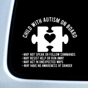 Autosticker ‘Child with autism on board’ – 18x20cm